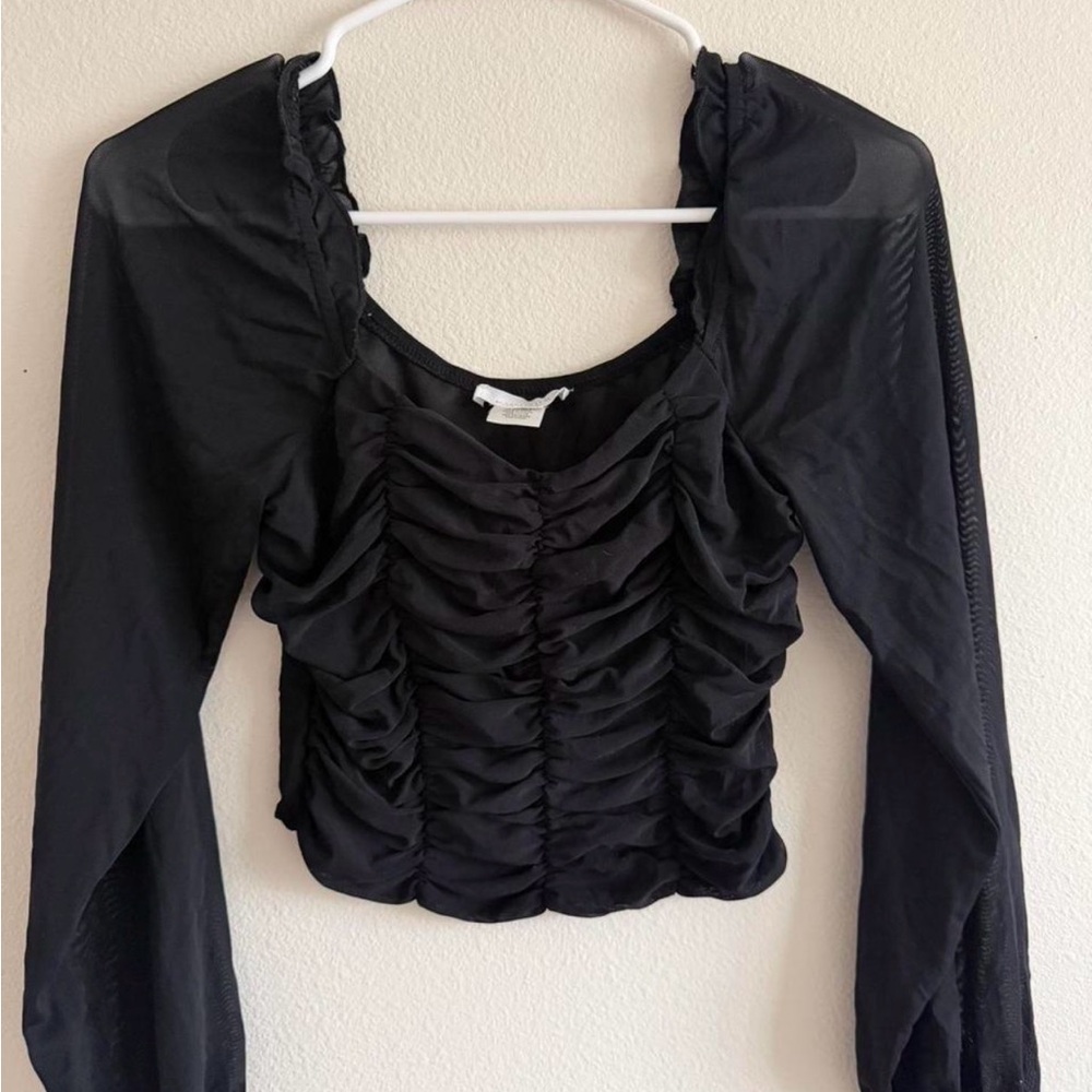 Chic Black Ruched Long Sleeve Top
